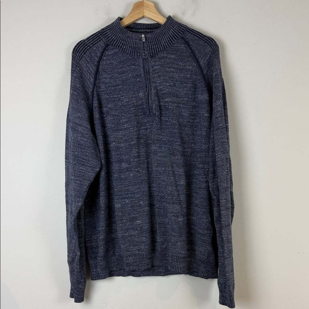 Tommy Bahamas Men's Navy Sweater Size Extra Large